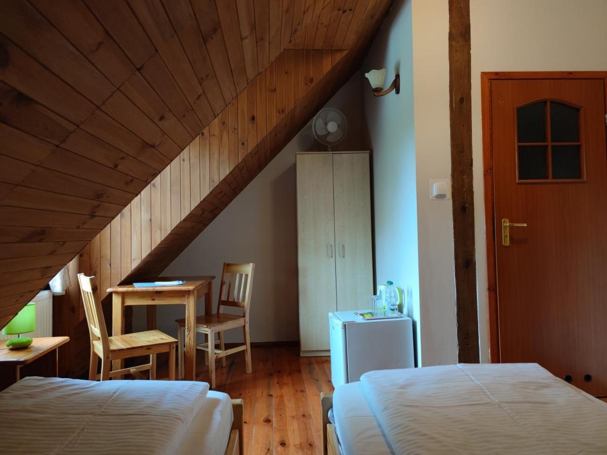 Folwark Luknajno Nad Jeziorem Sniardwy Gospoda Dziedzictwo Kulinarne Warmia-Mazury Mikołajki Exteriör bild