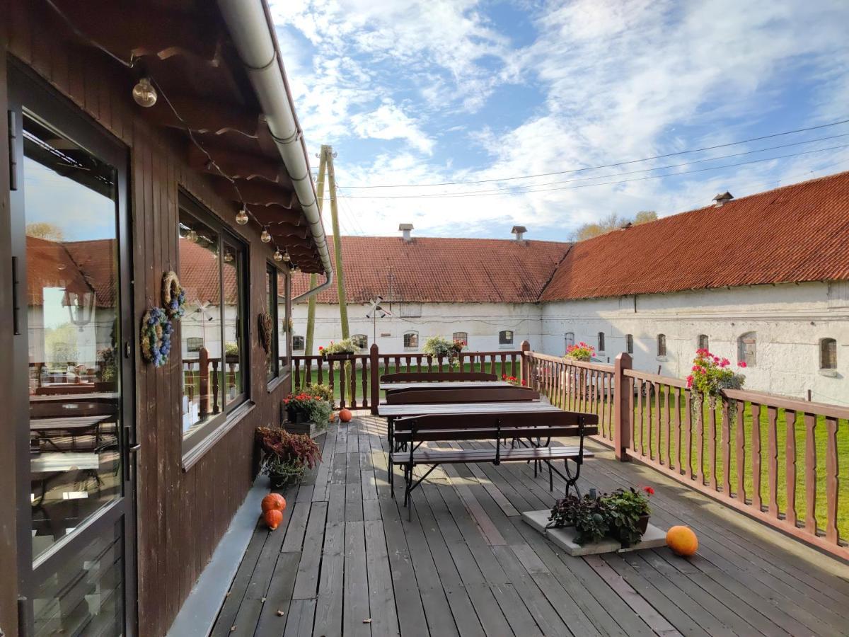 Folwark Luknajno Nad Jeziorem Sniardwy Gospoda Dziedzictwo Kulinarne Warmia-Mazury Mikołajki Exteriör bild