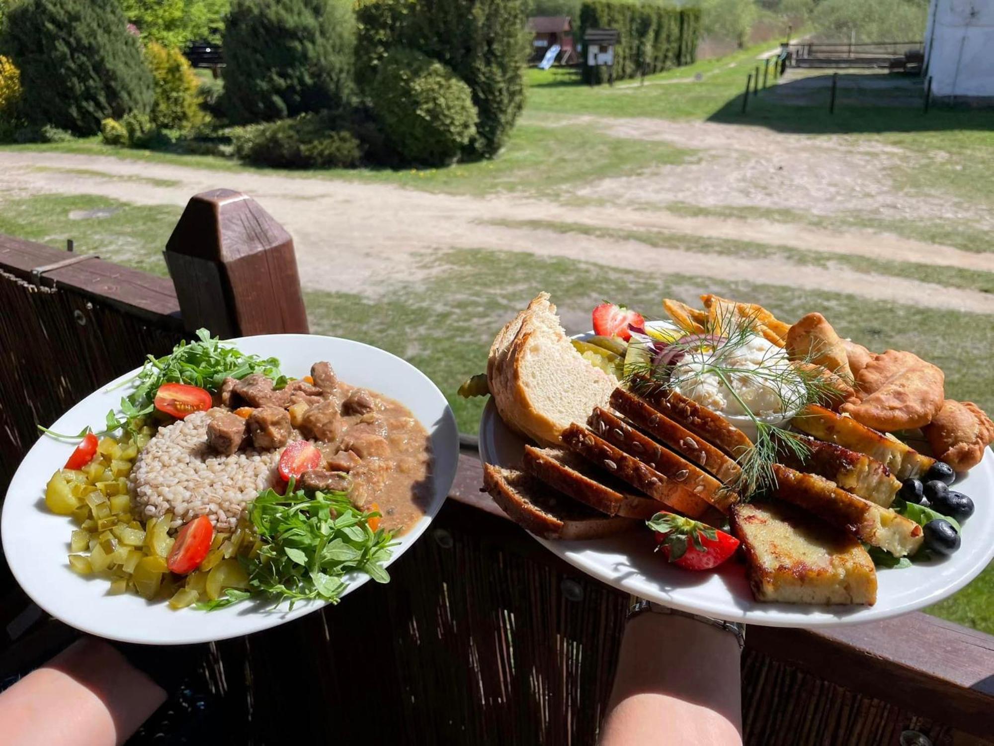 Folwark Luknajno Nad Jeziorem Sniardwy Gospoda Dziedzictwo Kulinarne Warmia-Mazury Mikołajki Exteriör bild